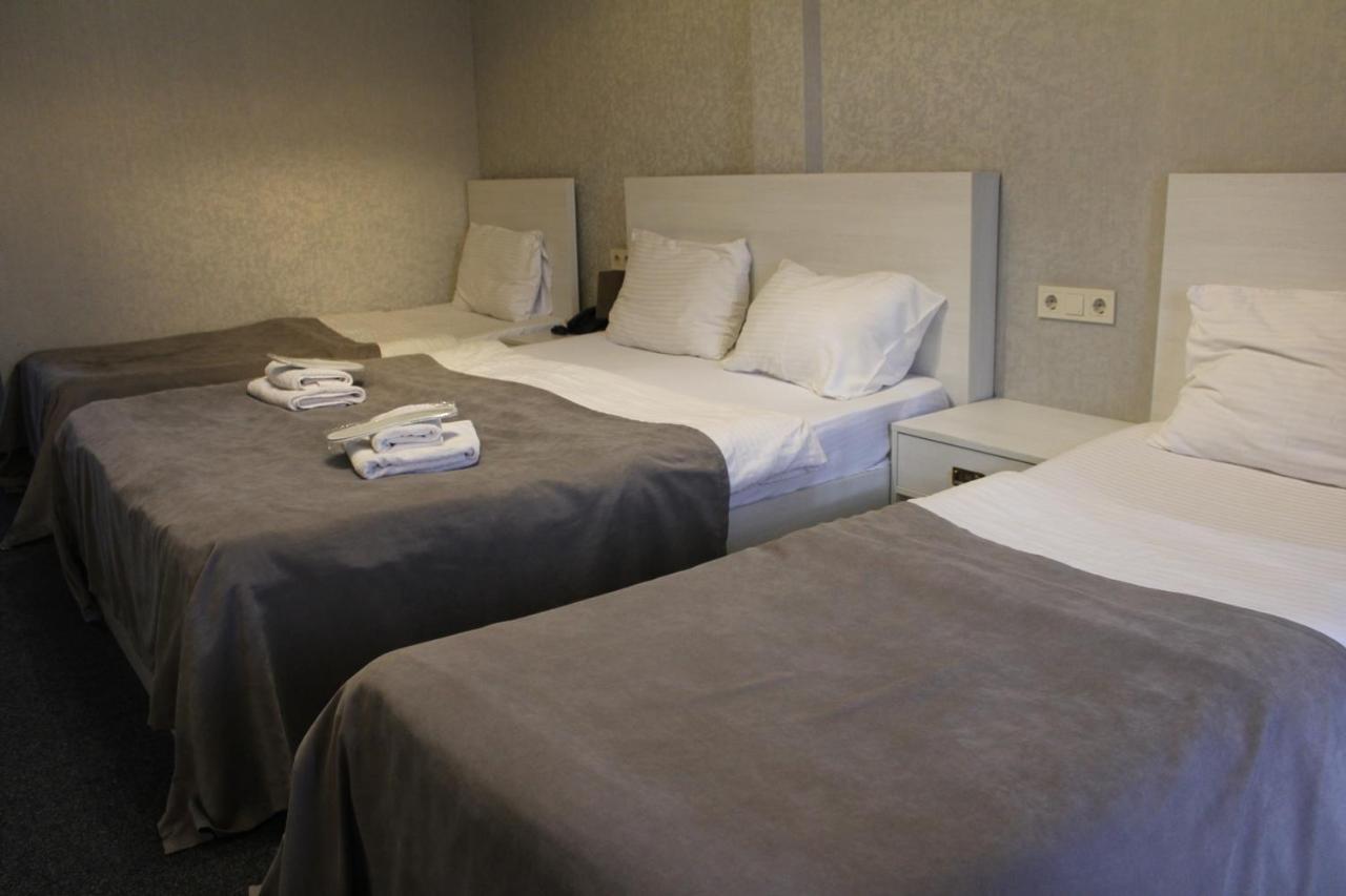 Hotel Plaza 第比利斯 外观 照片